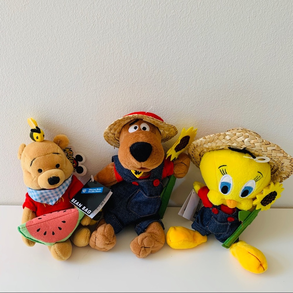 NWT Trio of Winnie the Pooh, Scooby Doo, & Tweety Bird